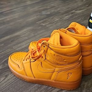 Tennis Shoes